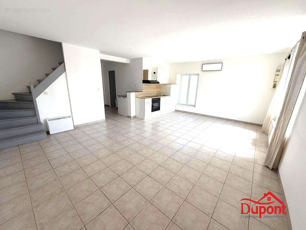 Maison 106 m² à Maubert-Fontaine  - photo 2