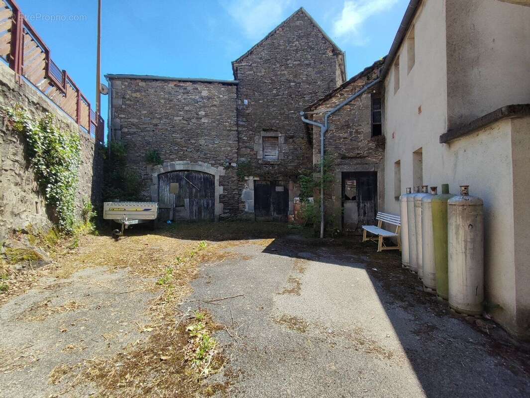 Maison de village a renover a segur proche lacs - photo 2