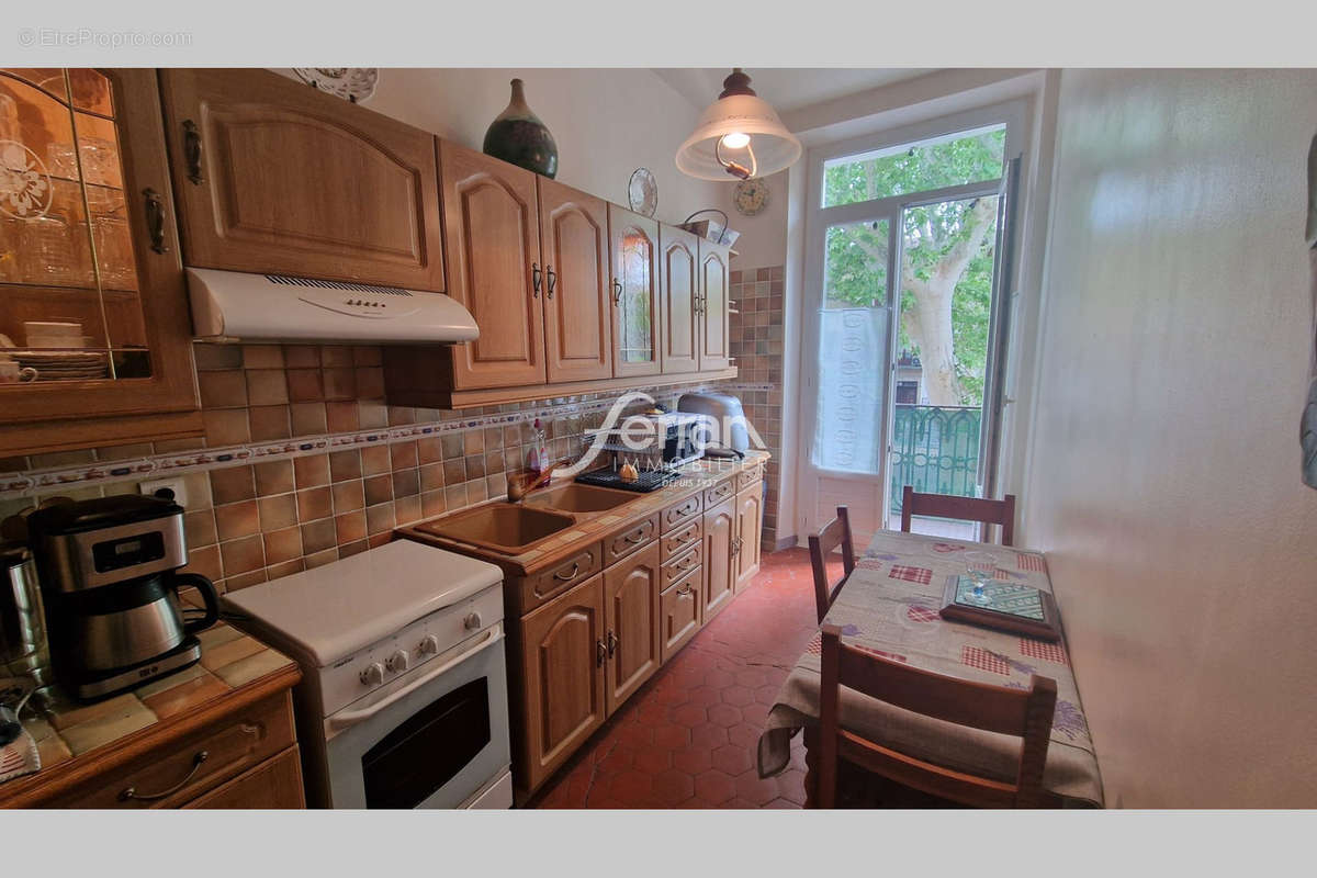 Appartement à SALERNES