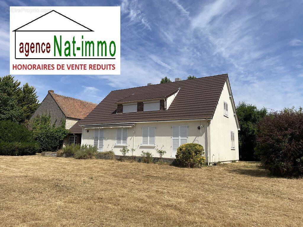 Maison à EGREVILLE