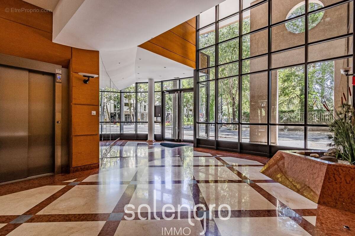 Appartement 75 m² à Villeurbanne  - photo 10