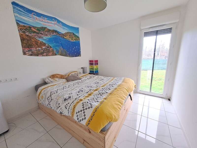 Maison à BUSSAC-FORET