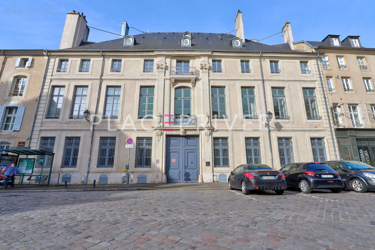 Loft Professionnel Bureaux Ville Vieille - photo 16
