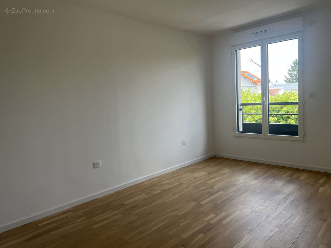 Appartement à LE PERREUX-SUR-MARNE