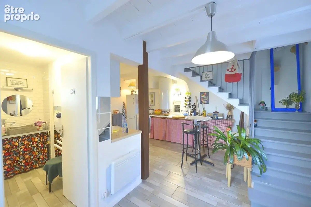 Maison 86 m² à Saint-Georges-De-Didonne  - photo 8