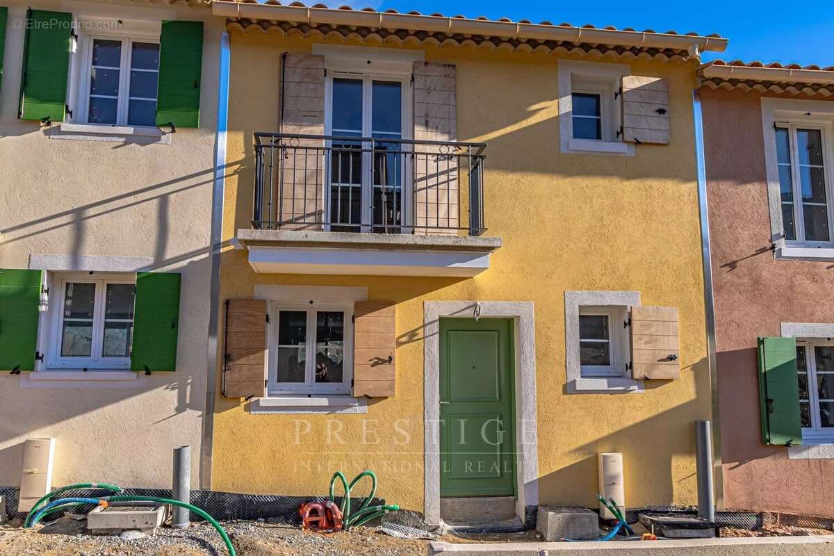 Maison à LA GARDE-FREINET