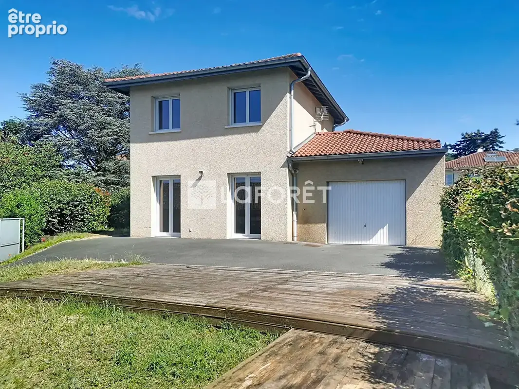 Maison à REYRIEUX