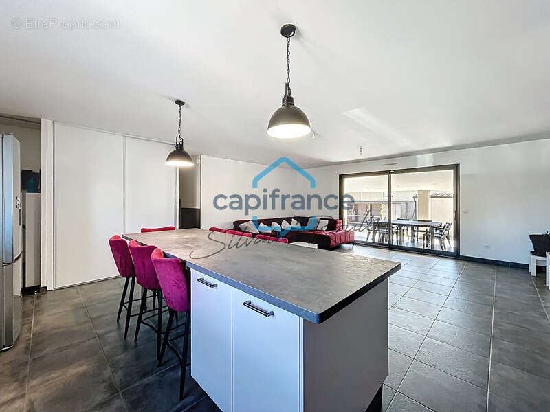 Maison à PIERRELATTE