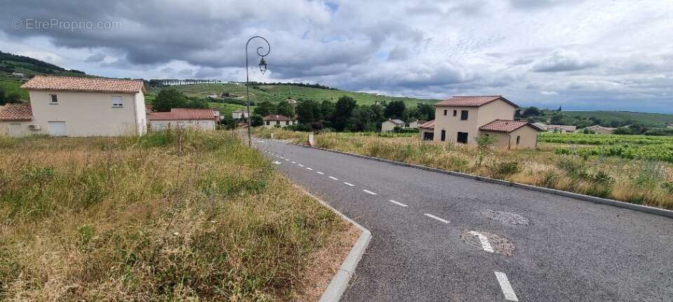 Terrain 466 m² à Fleurie  - photo 5