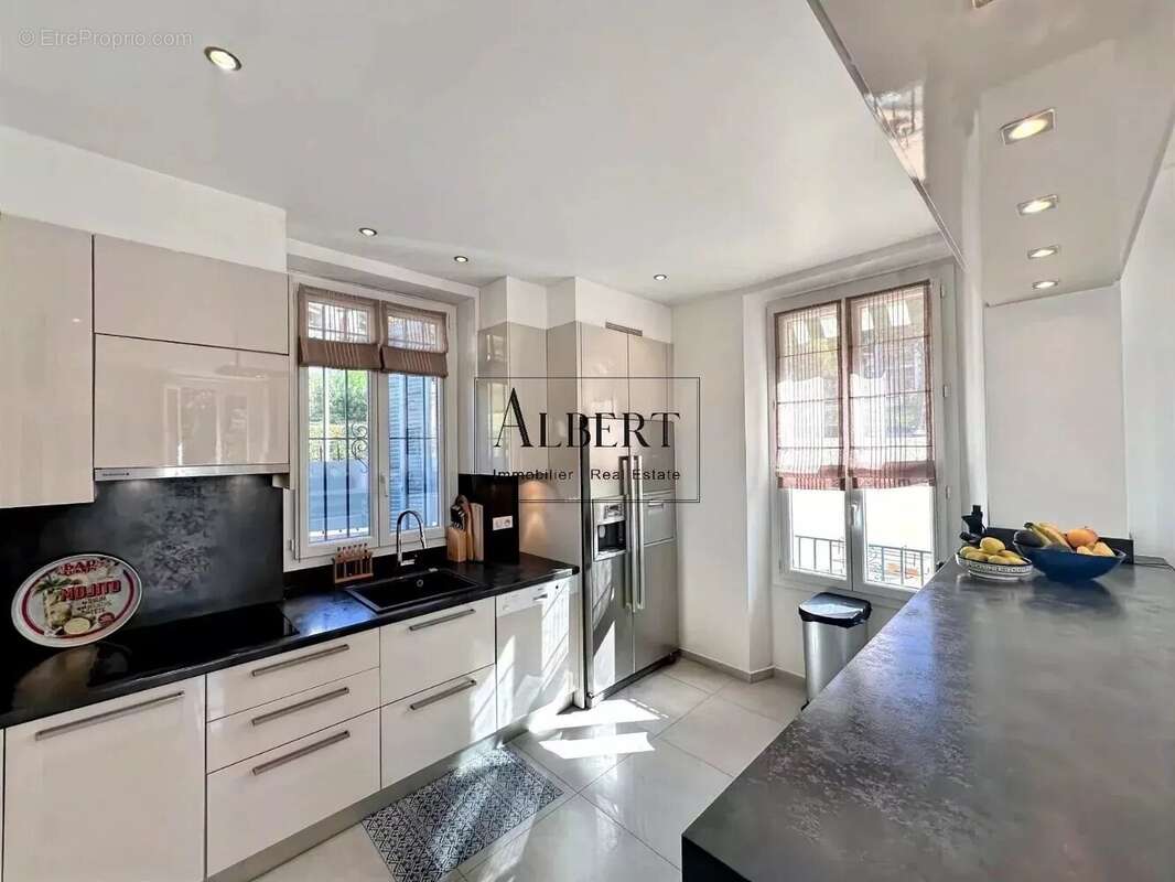 Appartement à LE CANNET