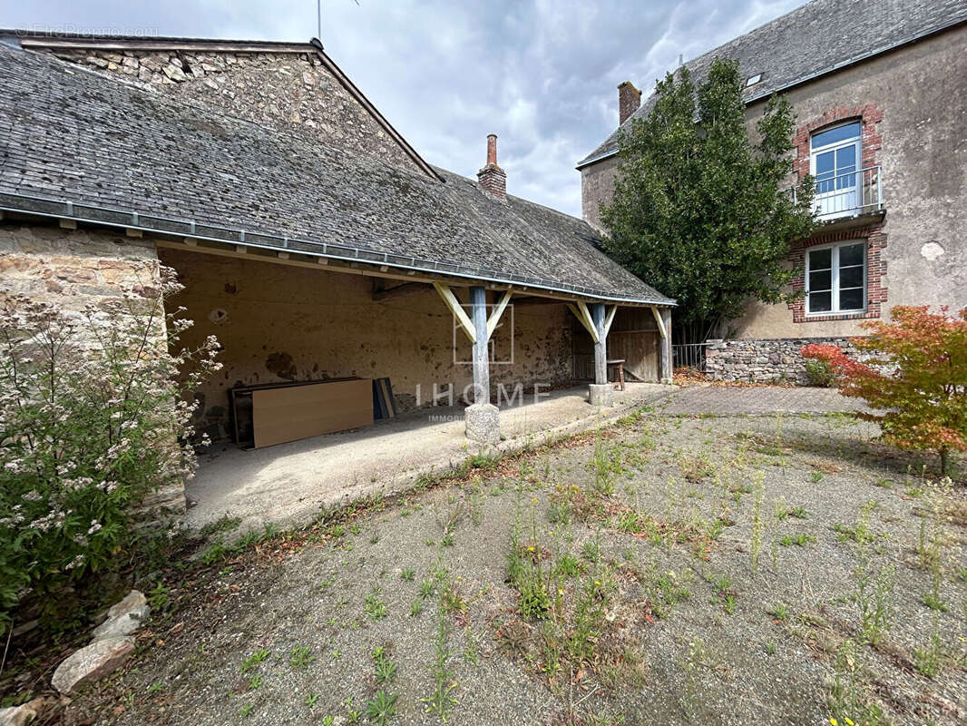 Maison à SAINTE-SUZANNE