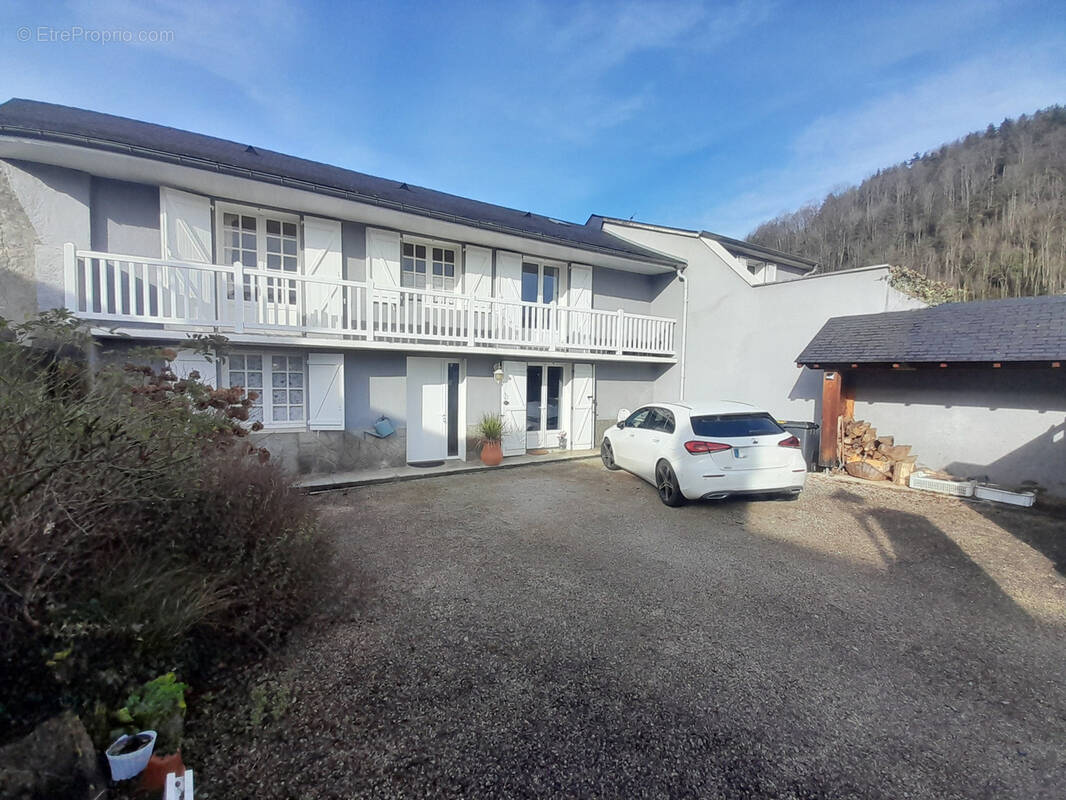 Maison à SAINT-PE-DE-BIGORRE