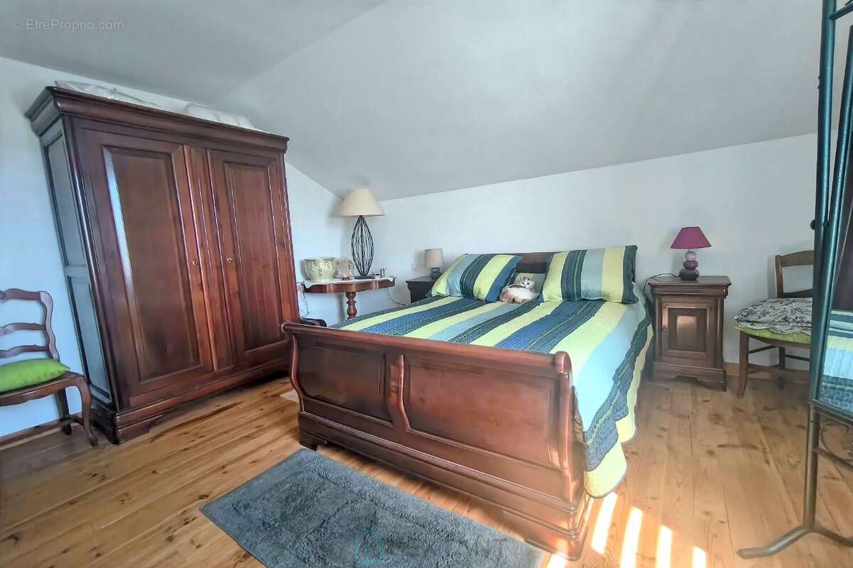 Maison entierement renovee en bord de dordogne - photo 5