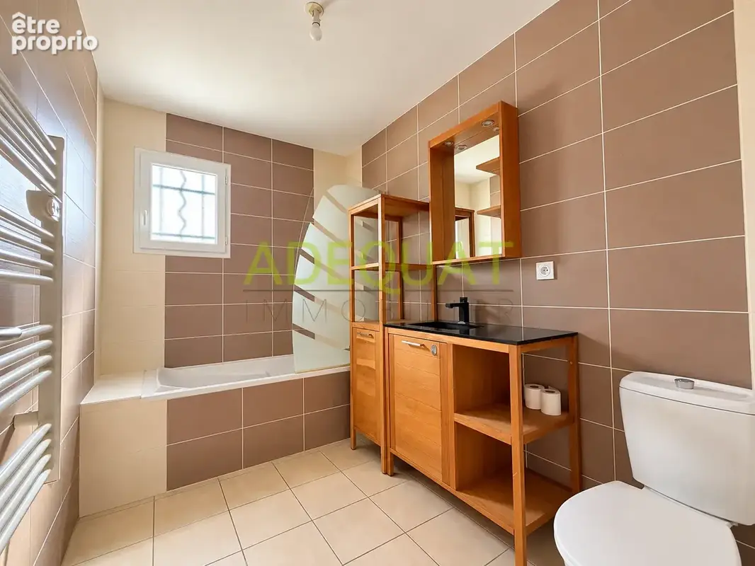 Exclusivite - cessieu - maison avec jardin et garages - photo 9