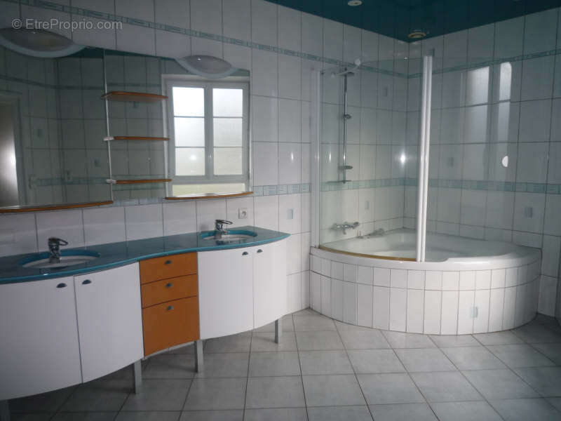 Appartement à MOULINS