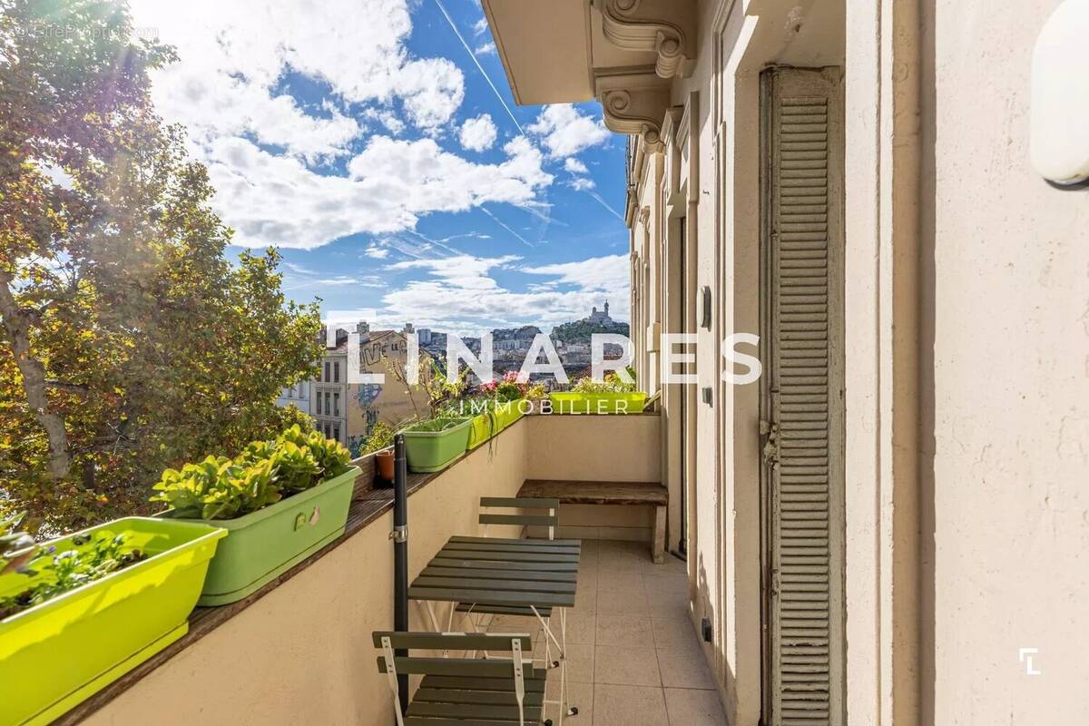 Appartement à MARSEILLE-6E