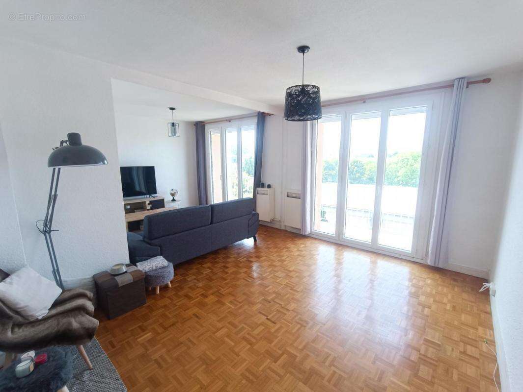 Vente Appartement 3 pièces 65m² Valence Châteauvert - photo 2