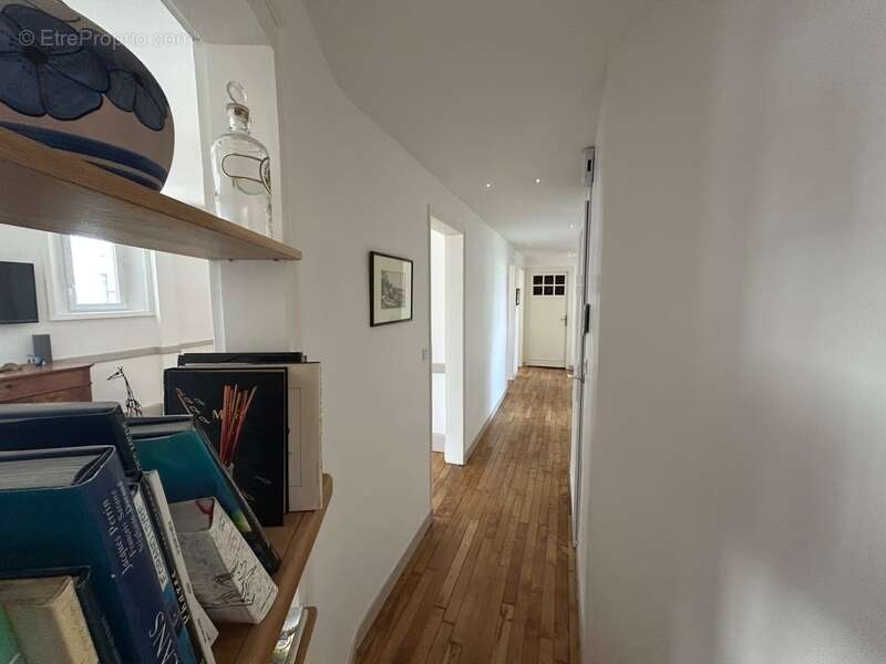 Rare a vannes (56)- centre appartement de charme 107 m²  avec stationnement privatif (56) - photo 8