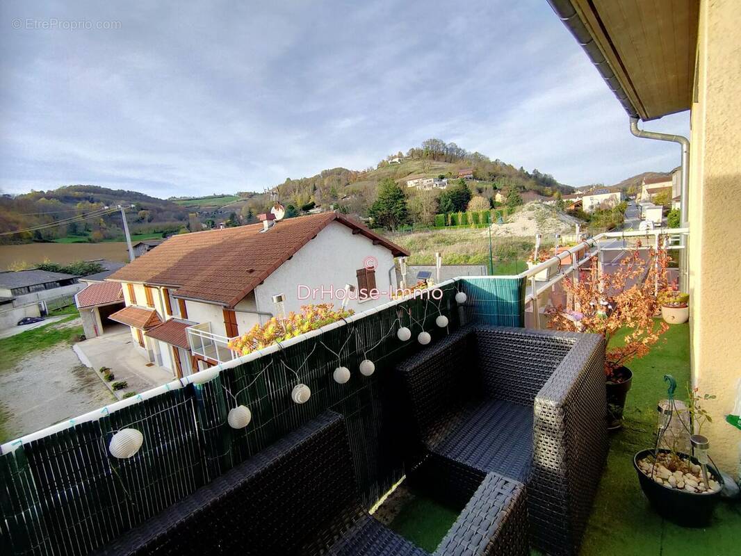 Appartement à SAINT-VERAND