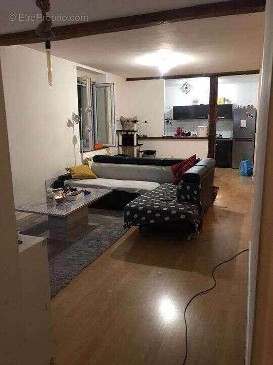 Appartement à LA CHAPELLE-MOUTILS