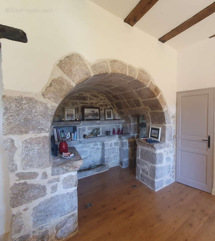 Maison à GROS-CHASTANG