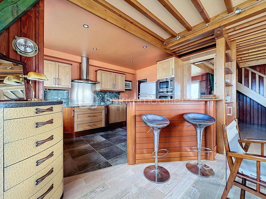 Appartement à HAUTEVILLE-SUR-MER