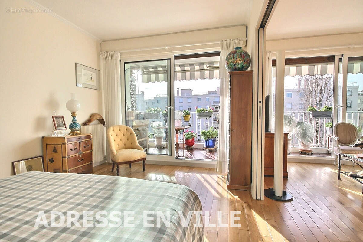 Appartement à LEVALLOIS-PERRET
