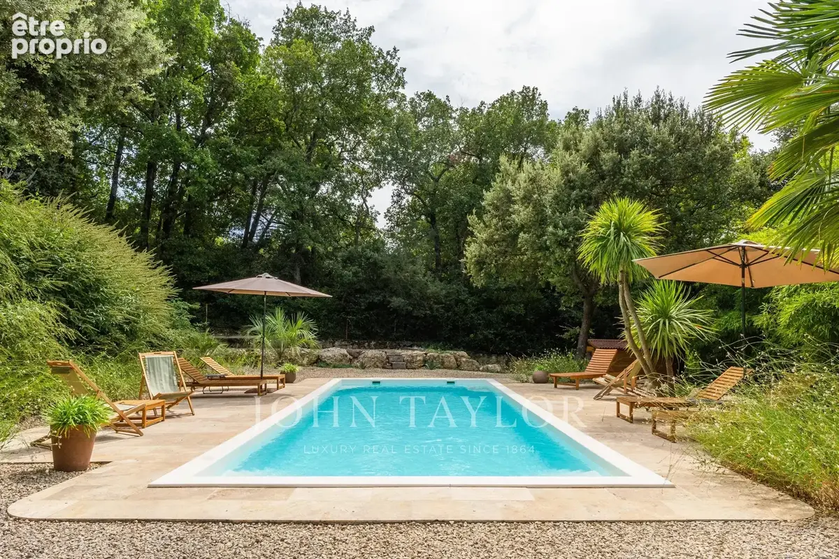 Magnifique maison 7 pièces avec piscine à Vernègues - photo 16