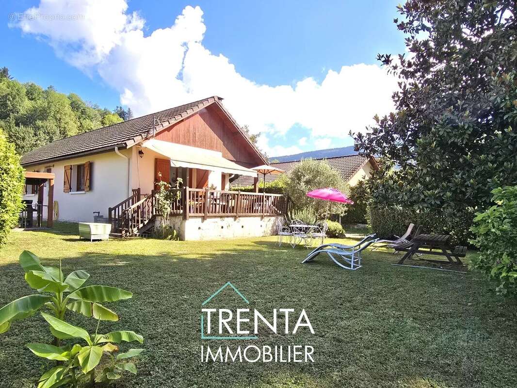 Maison à AIGUEBELETTE-LE-LAC