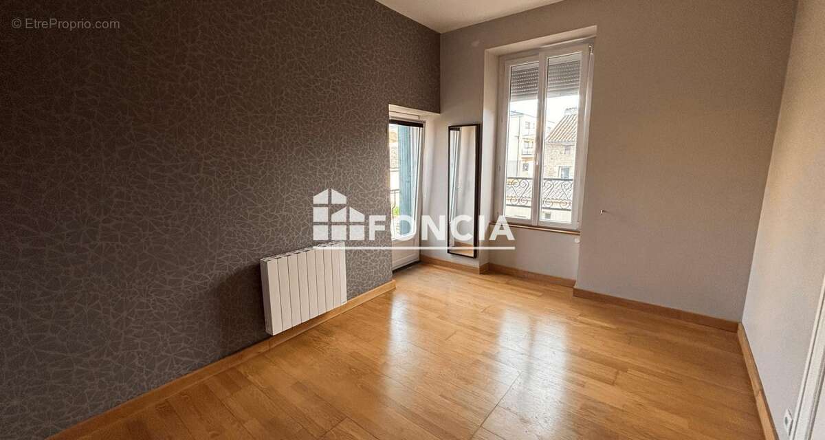 Maison à NEUVILLE-DE-POITOU