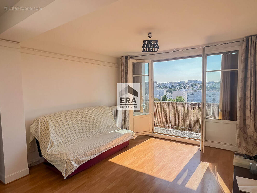 Appartement à IVRY-SUR-SEINE