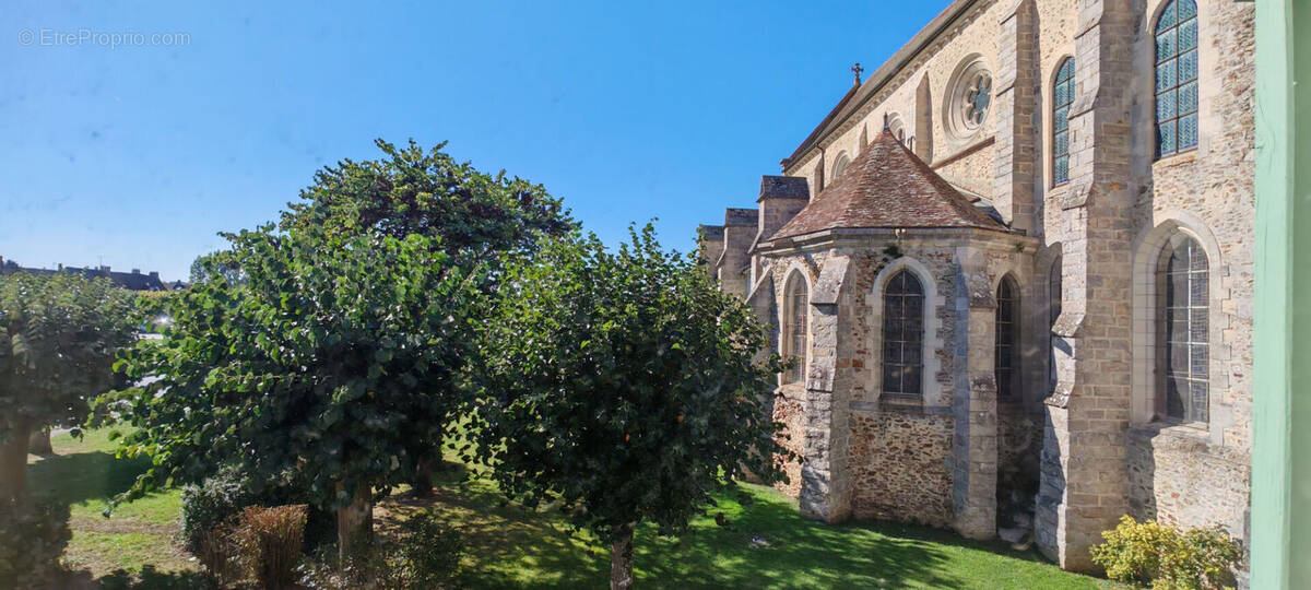 Maison à VILLENEUVE-LE-COMTE