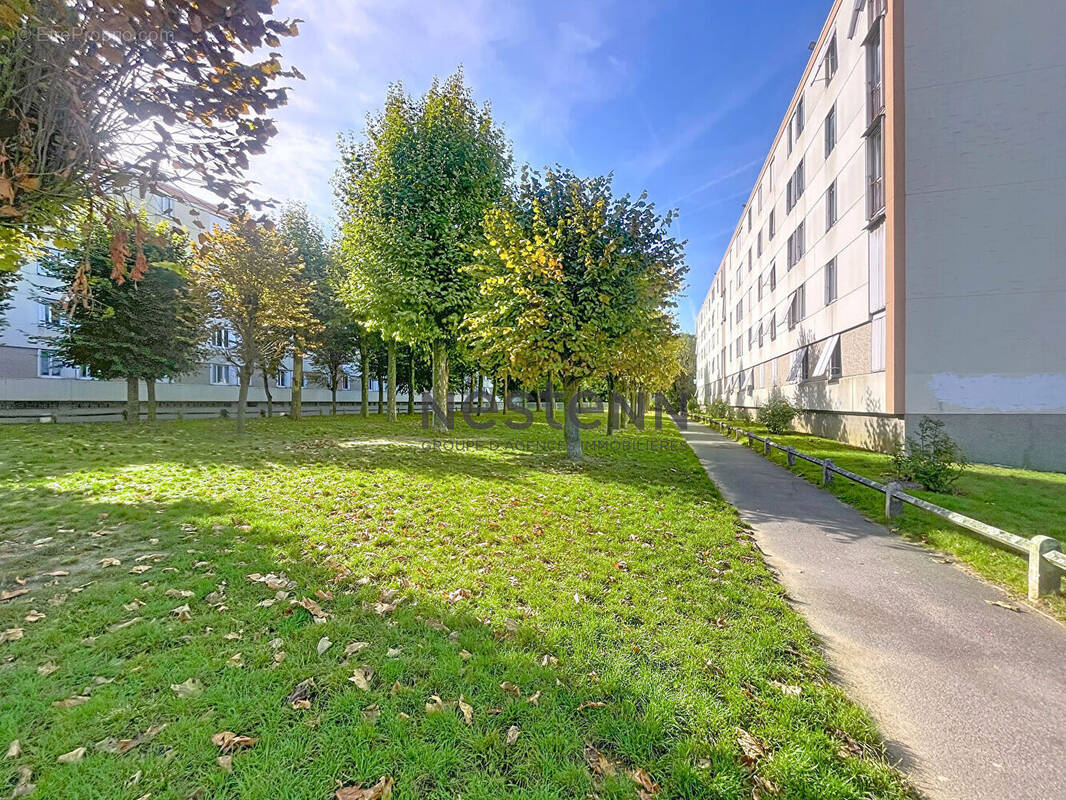Appartement à VALENTON