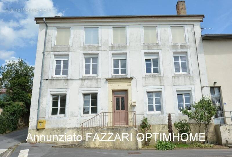 Appartement à STENAY
