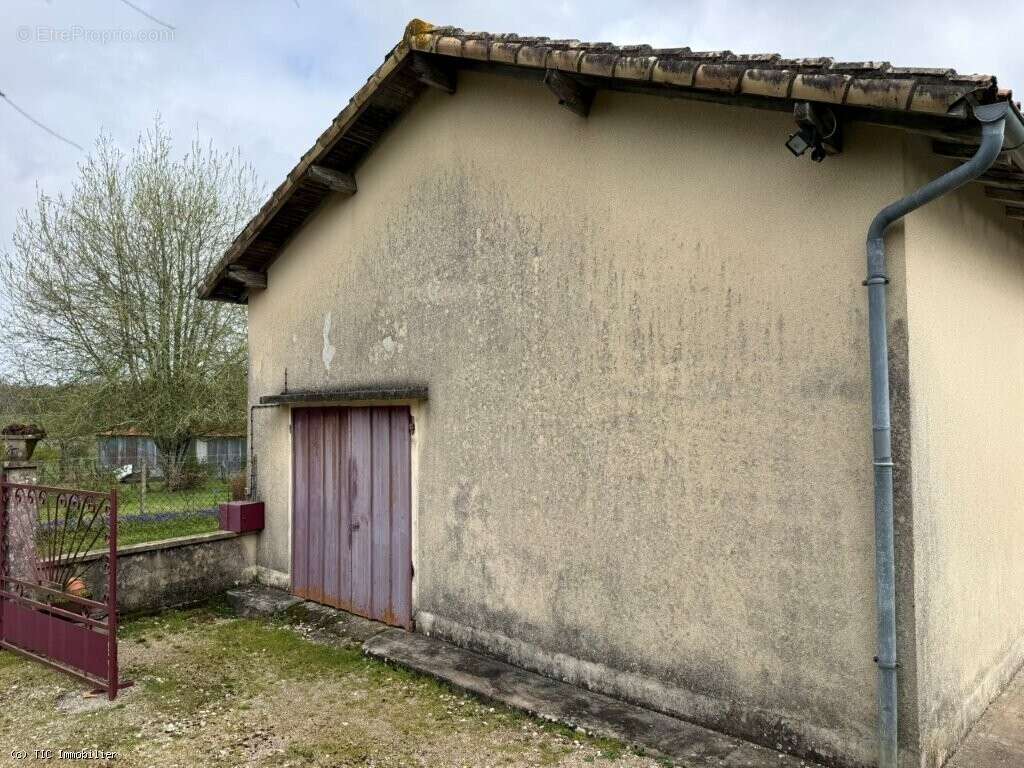 Maison à SAUZE-VAUSSAIS