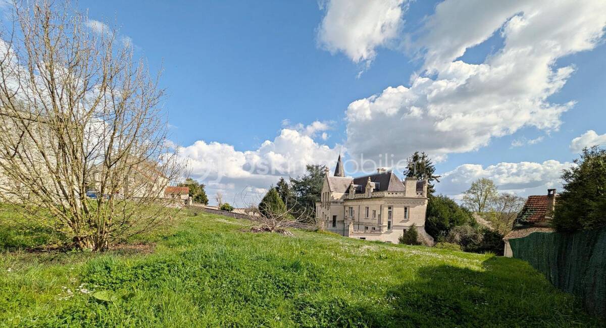 Terrain à CELLES-SUR-AISNE