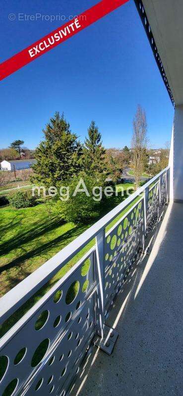 Appartement à COMBS-LA-VILLE