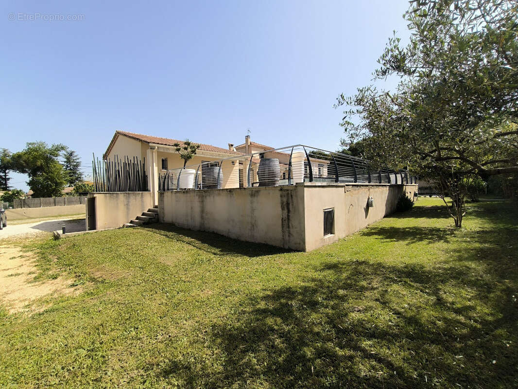 Maison à RIBAUTE-LES-TAVERNES