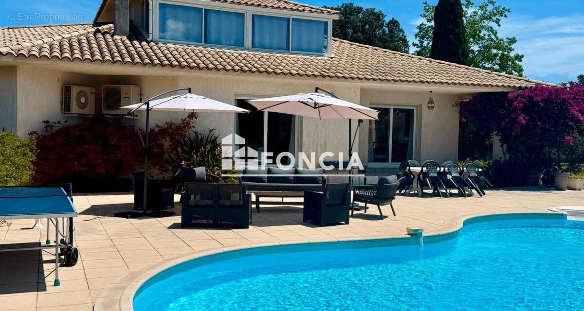 Entre mer et montagne, élégante villa T5 de 167 m² avec piscine sur 2 722 m² de terrain constructible - photo 3