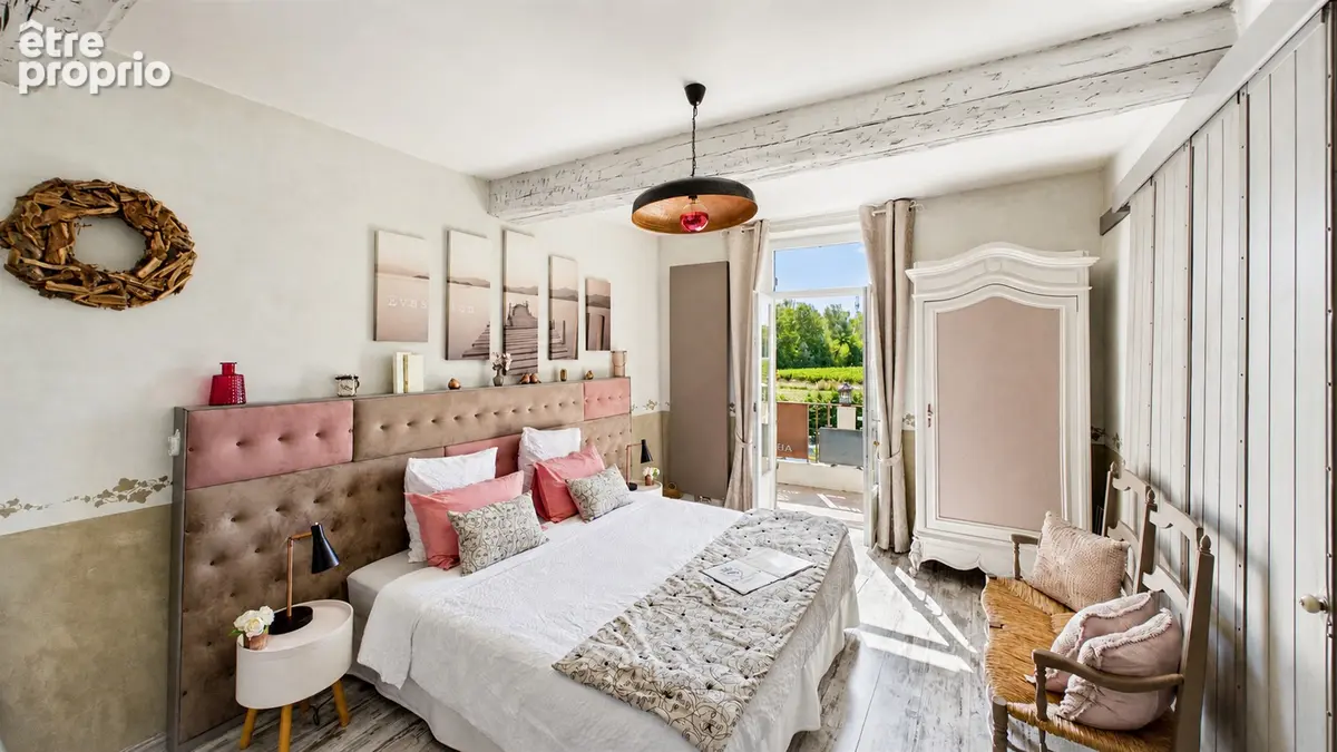 Domaine en pierre de 675 m² avec piscine sur près de 3 ha - Roquemaure - photo 11