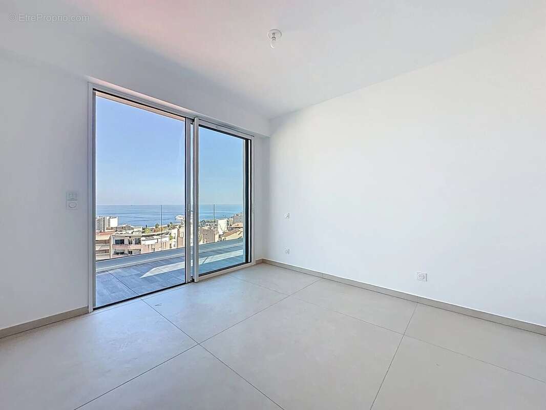 Appartement à BEAUSOLEIL