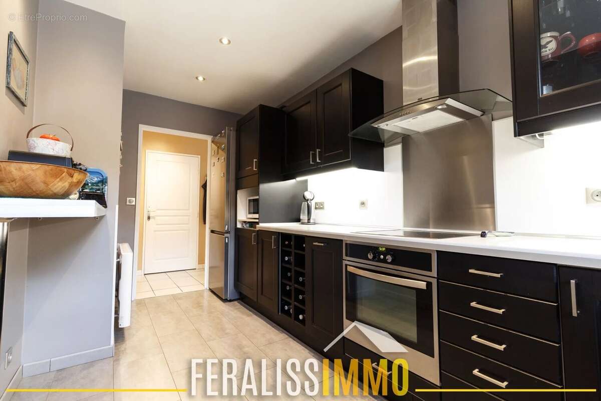Appartement à VAUX-SUR-SEINE