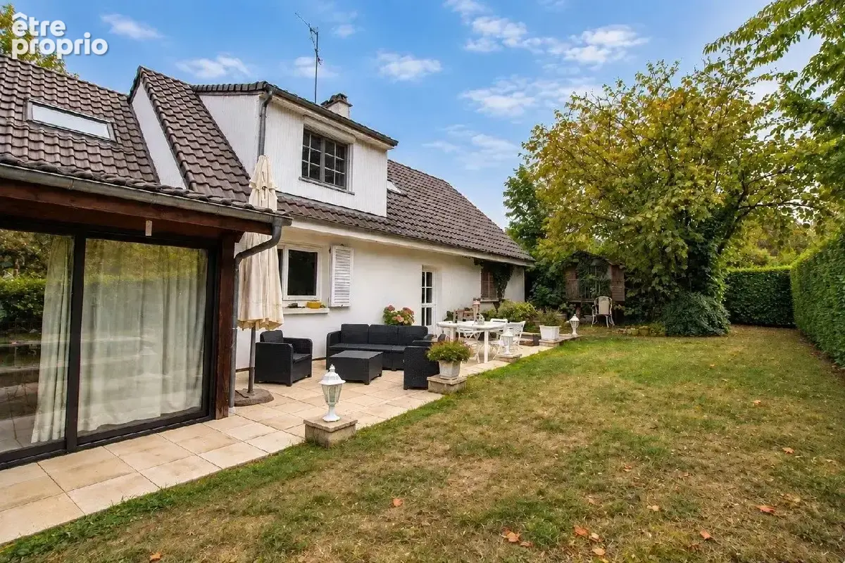 Maison 7 pièces 165 m² à vendre à Ferolles-Attilly (77150) - photo 1
