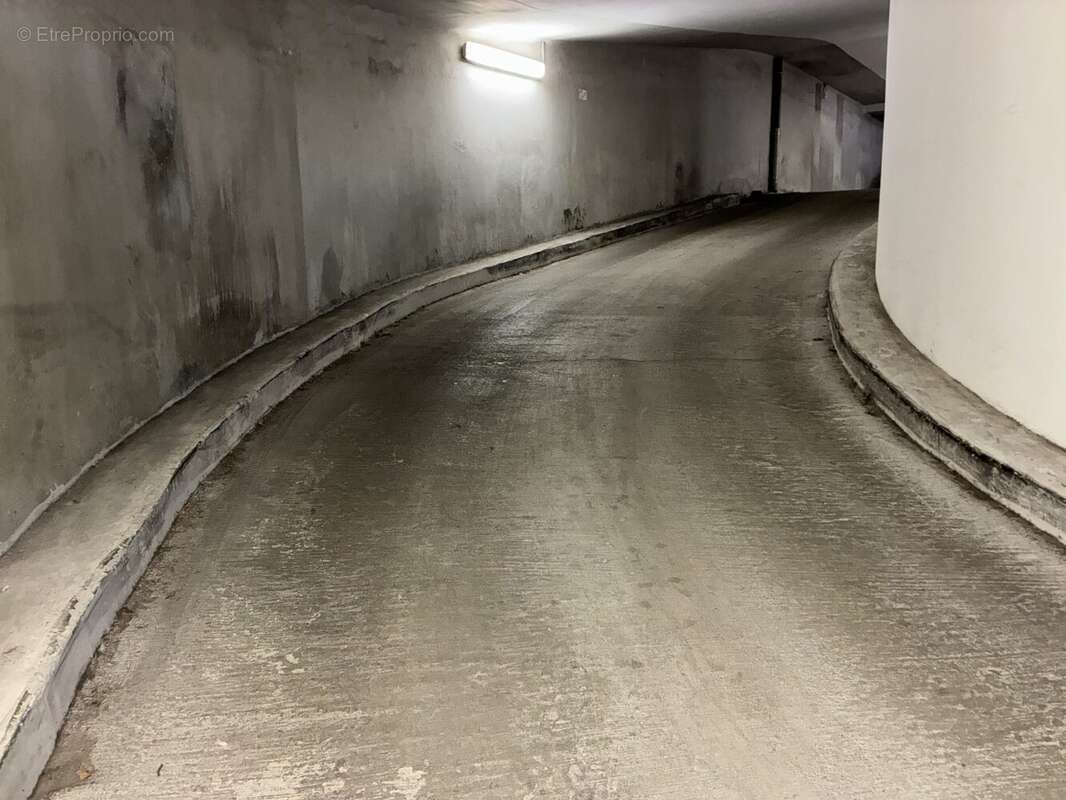 Parking à BOULOGNE-BILLANCOURT