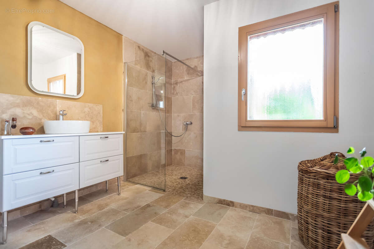 Propriété de campagne avec gîte et piscine - photo 34