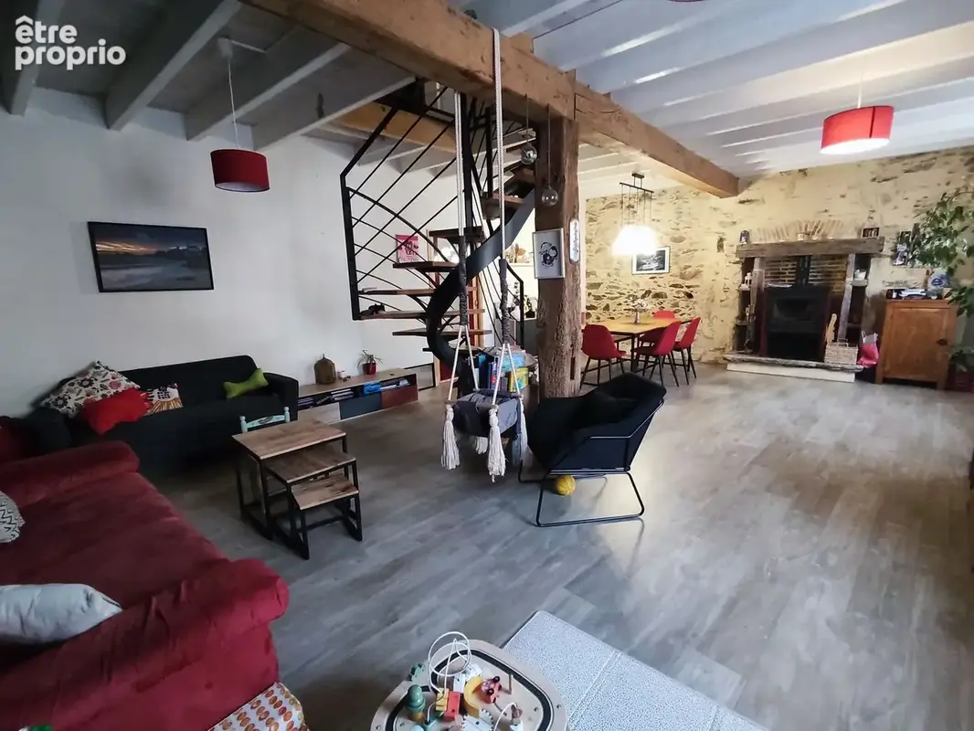 PIECE DE VIE AUTRE VUE