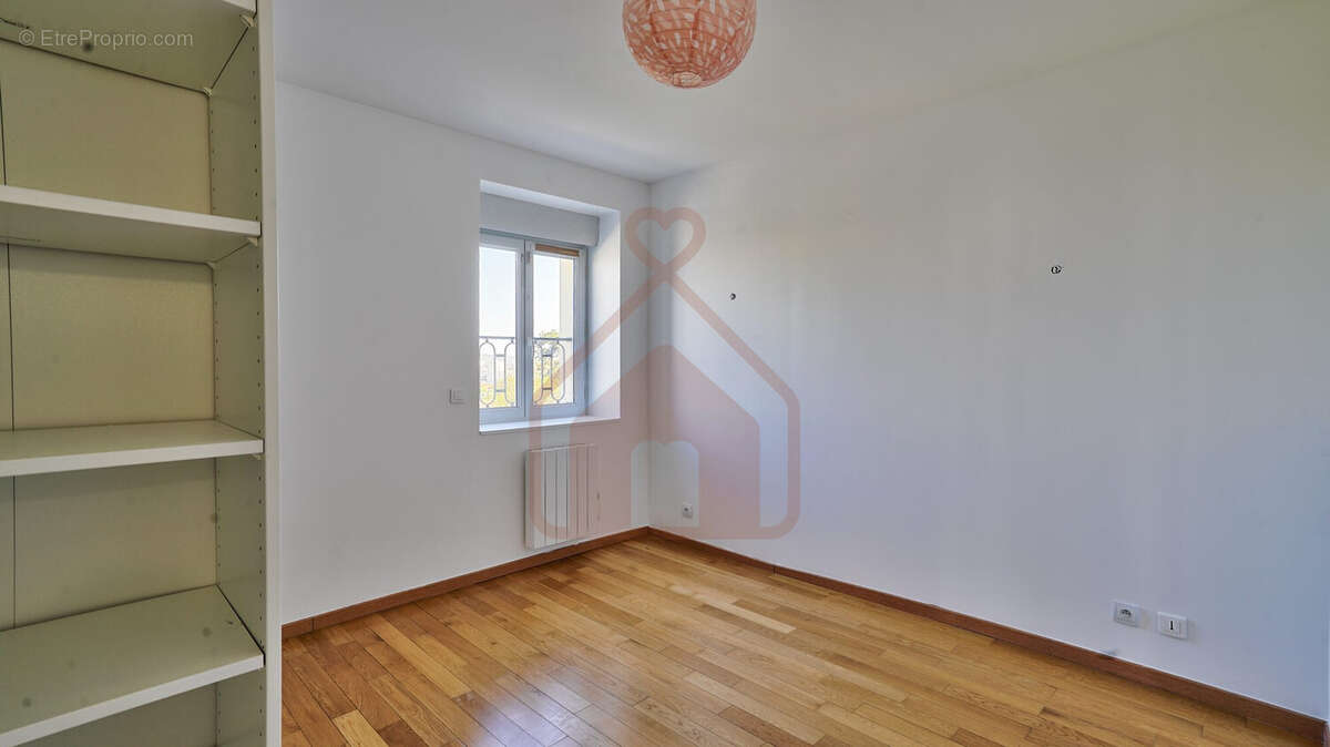 Appartement à THIAIS