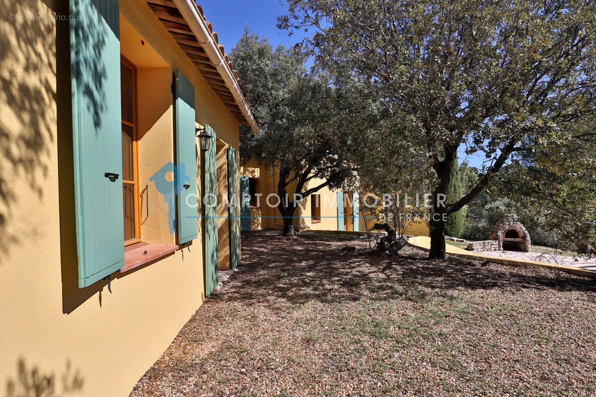 Maison à SAINT-SATURNIN-LES-APT
