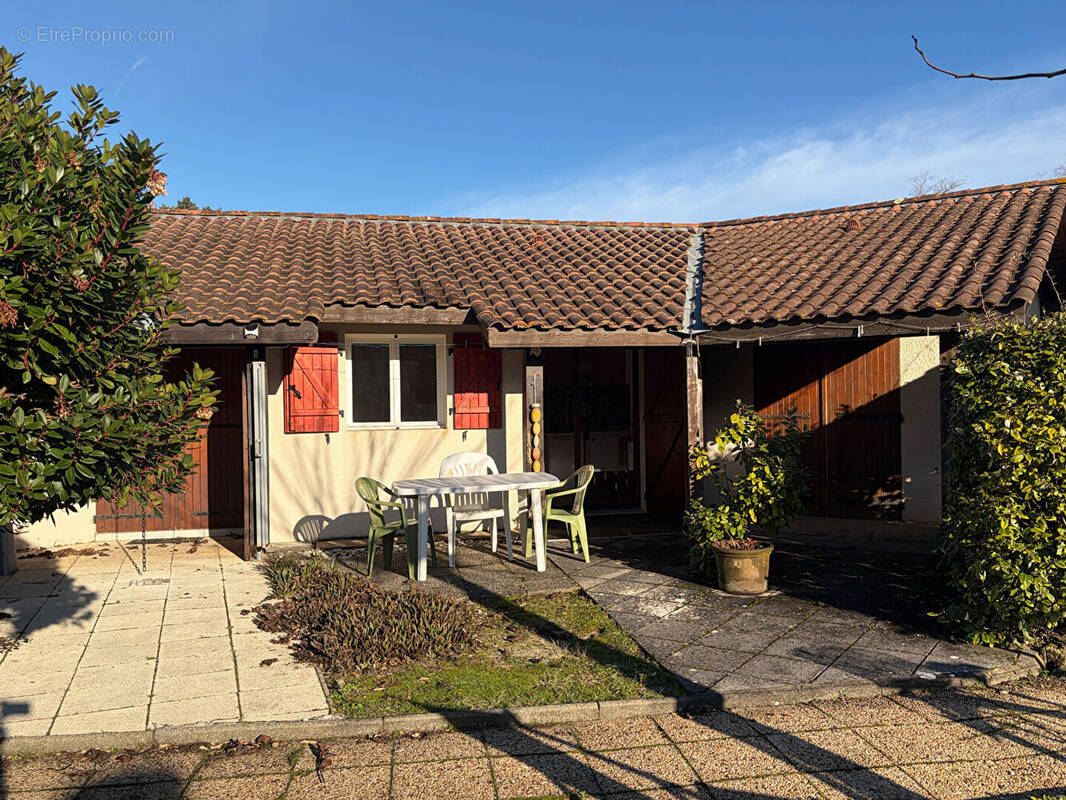 Appartement à MOLIETS-ET-MAA