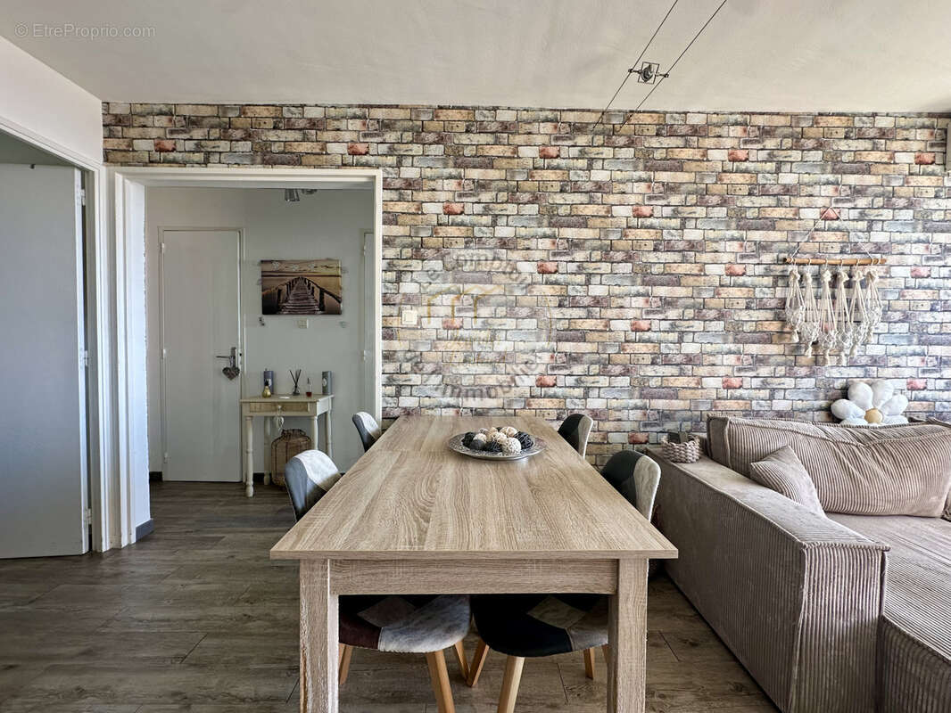 Appartement à MARSEILLE-9E